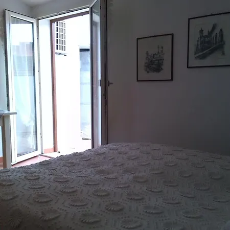 Ex La Bicocca - Via Umberto 15, Iun S1733 B&B 3*