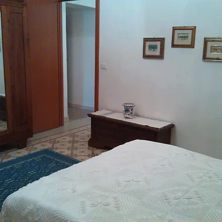 Ex La Bicocca - Via Umberto 15, Iun S1733 B&B
