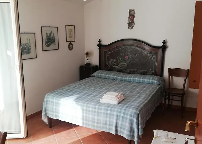 住宿加早餐酒店 Ex La Bicocca - Via Umberto 15, Iun S1733