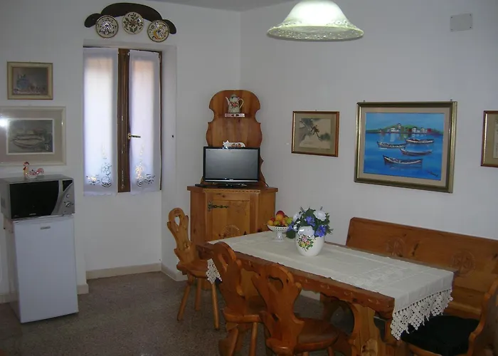 住宿加早餐酒店 Ex La Bicocca - Via Umberto 15, Iun S1733